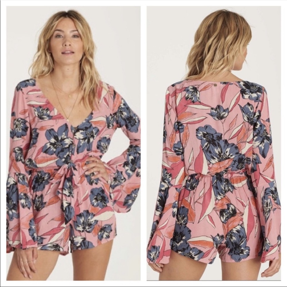 Billabong NWT Sittin' Pretty Romper size Medium